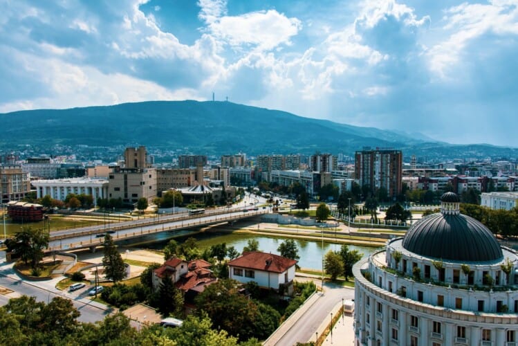  Slede mere i restrikcije?! Makedonija od danas uvodi KRIZNO STANJE u snabdevanju električnom energijom