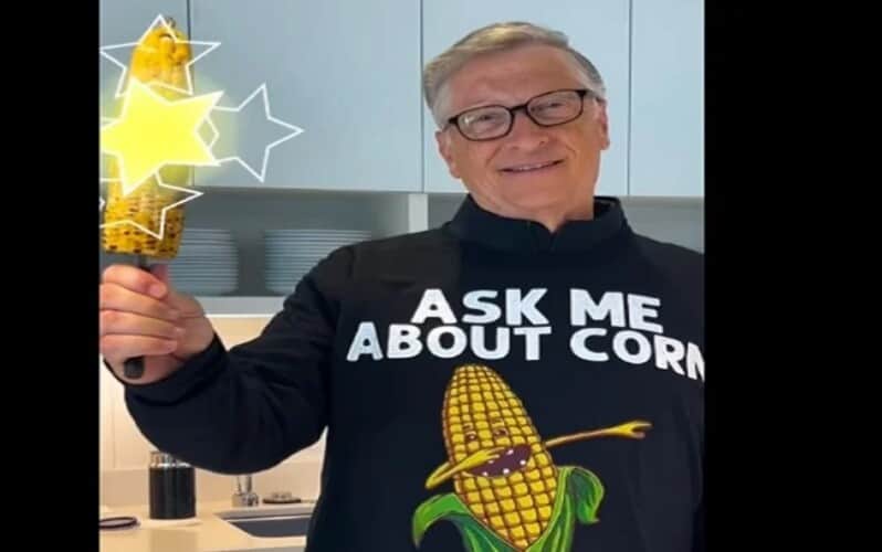  U duhu klimatske agende Bil Gejts u novom bizarnom videu promoviše genetski modifikovan kukuruz