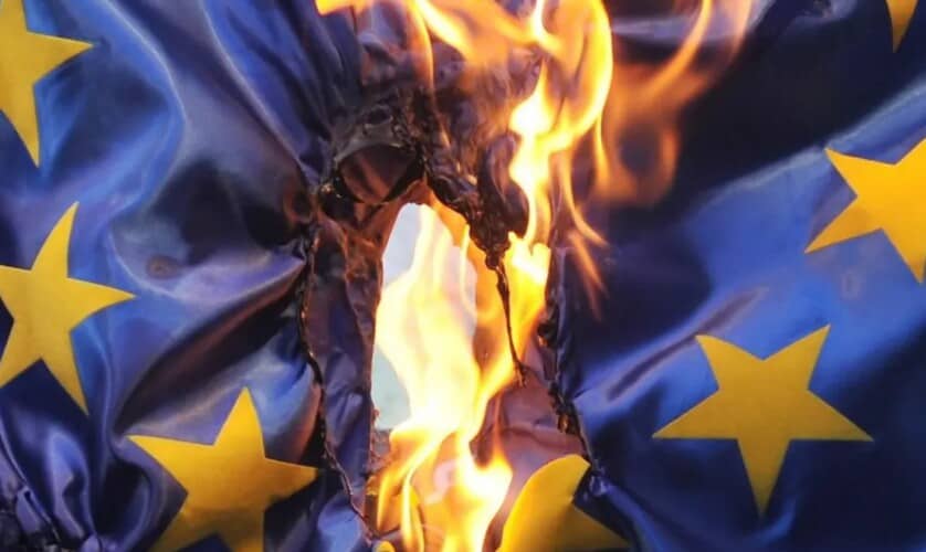  LUDNICA! Evropska Unija želi da “prevaspita” građane koji ne podržavaju mere Brisela protiv Rusije
