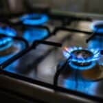 Ruski "strimer" razbesneo EVROPLJANE! Danonoćno snimao kako troši gas na šporetu PA GA CENZURISALI