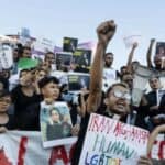 NASTAVLJA SE HAOS U IRANU- U talasu protesta do sada ubijena 41 osoba