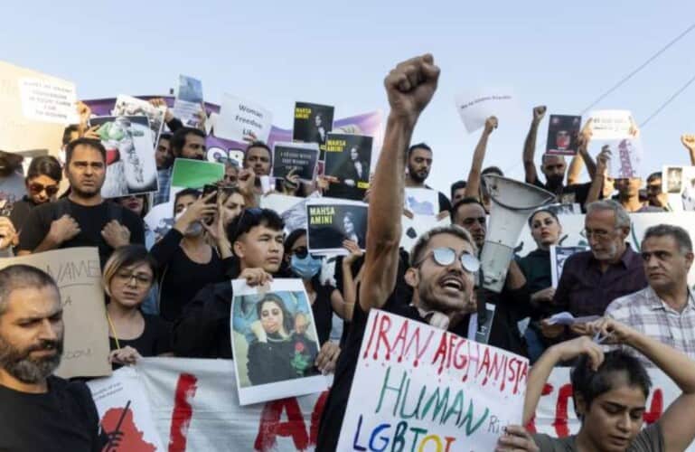  NASTAVLJA SE HAOS U IRANU- U talasu protesta do sada ubijena 41 osoba