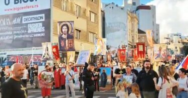 Počela litija za spas Srbije, protiv gej parade i izdaje Kosova i Metohije(VIDEO)