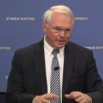 CIA ambasador Kristofer Hill traži objašnjenje od Srbije- šta je to potpisano sa Rusijom