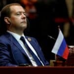 MEDVEDEV: Rusija ima pravo da upotrebi NUKLEARNO ORUŽJE