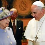 I on će uskoro! Papa Franjo odao počast preminuloj Kraljici Elizabeti II