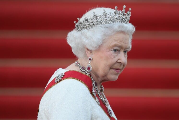  POTVRĐENO! Umrla je Kraljica Elizabeta II