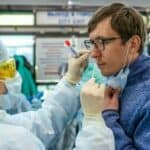 Bil Gejts aplaudira! Ruski med. stručnjaci iz vlasti navodno otkrili NOVI SOJ KORONE