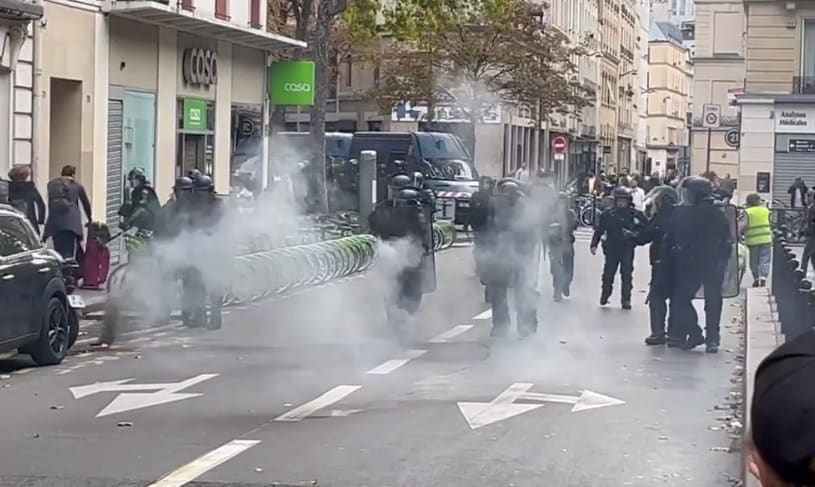  VELIKI PROTEST u Parizu- Više od 140.000 Francuza na ulici traži zaustavljanje NAMERNO izazvane krize (VIDEO)