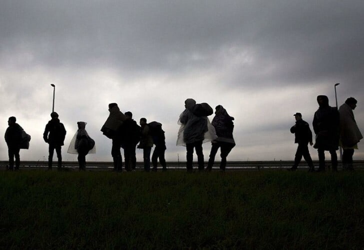  SLOVAČKA zbog migranata šalje POLICIJU na Mađarsko-Srpsku granicu