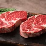 LAGALI nas godinama- Nova studija otkriva istinu o konzumiranju crvenog mesa