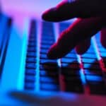 U Ugandi će se uskoro ići u zatvor ako se podeli nečija fotografija BEZ NJIHOVOG PRISTANKA