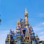 Diznilend naplaćuje skuplje karte NEVAKCINISANIMA dok nudi popuste vakcinisanim gostima