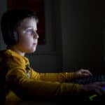 Britanski Telegraf: Video igrice mogu da izazovu srčane udare kod dece! Opravdanje za posledice vakcinacije?!