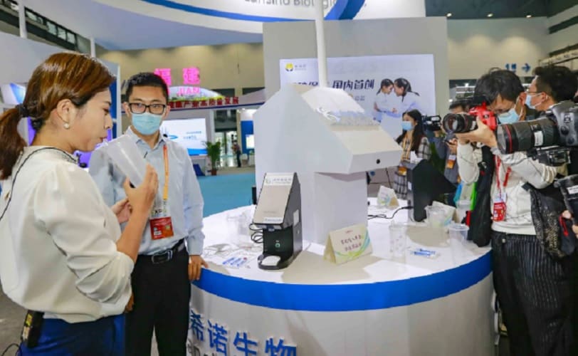  Kina napravila novu inhalabilnu vakcinu protiv kovida za one koji se plaše igle
