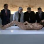 Umetnost?! U Španiji izložena realistična figura golog i krvavog Isusa Hrista- Vatikan pozdravlja