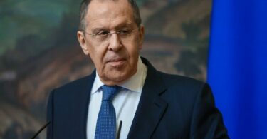 Lavrov: Rusija će se razvijati tako da ne zavisi od rasista u zapadnim elitama