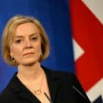 Liz Tras leti! Konzervativci podneli zahtev za nepoverenje novoj premijerki