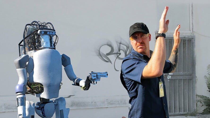  Sve više zemalja koristi naoružane robote! Iz kompanija Boston Dynamics tvrde da se tome protive