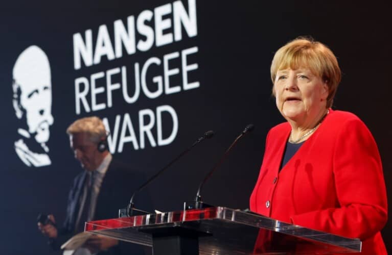  MERKELOVA dobila nagradu UNHCR-a zbog “zalaganja” za migrante