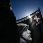 Na hiljade ITALIJANSKIH FAŠISTA maršira u crnim košuljama pevajući u čast MUSOLINIJA