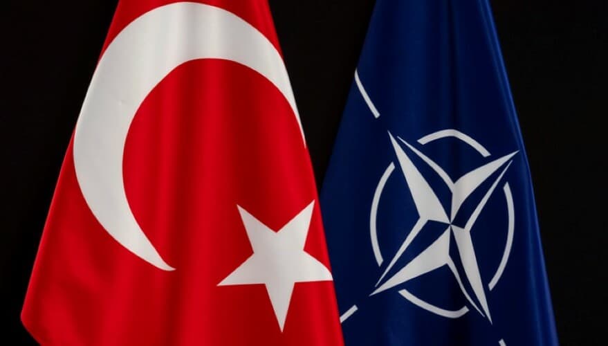  Nakon što je Zelenski podneo zahtev za ubrzani pristup NATO-u, Turci žele da izađu iz Alijanse
