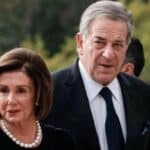 Američki mediji postavljaju pitanje: Kako je moguće da je NUDISTA prošao obezbeđenje i napao supruga NENSI PELOSI