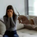 Informisane žene ODBIJAJU seks sa vakcinisanim muškarcima da bi se zaštitile od biološkog oružja