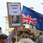 NOVI ZELAND: Počeli protesti protiv POREZA NA KRAVLJI PRDEŽ