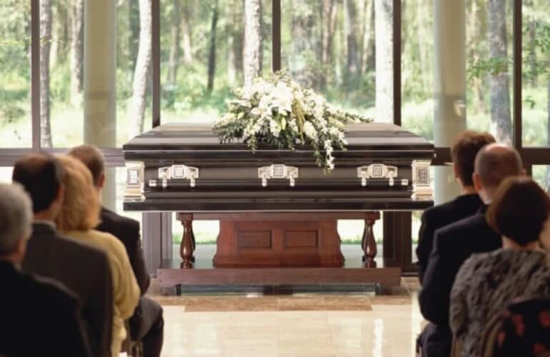  AUSTRALIJSKA VLADA počinje da plaća troškove sahrana onima koji su PREMINULI OD VAKCINE