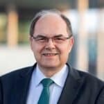 Kristijan Šmit poredi sebe sa carom Franjom Josifom