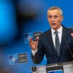 STOLTENBERG "objašnjava" zašto Rusija ne sme da pobedi u ratu