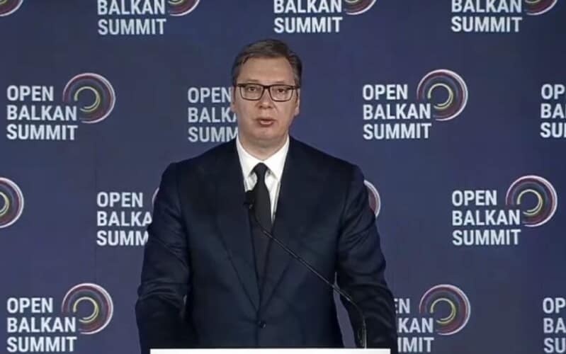  Vučić: “Pitanje je ko će da preživi sledeću jesen i zimu” Slede zatvaranja tržnih centara?!