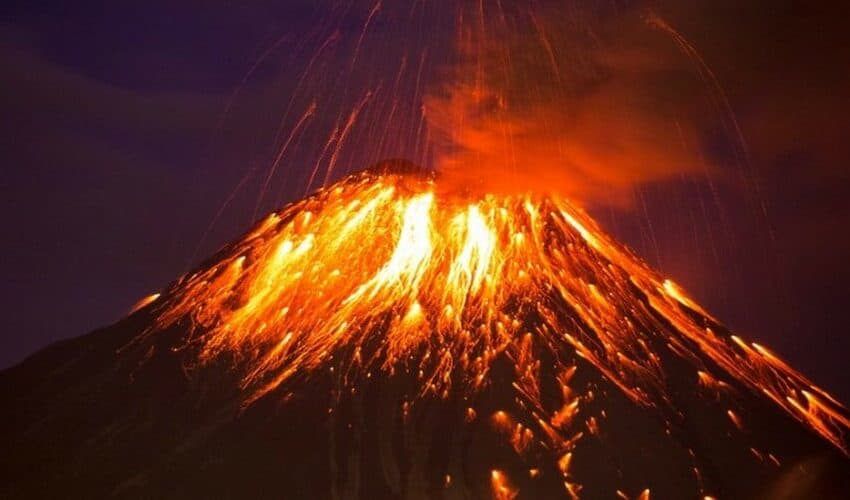  Naučnici tvrde: Cela planeta je UGROŽENA zbog erupcija vulkana koji mogu da izazovu OPASNE UDARNE TALASE