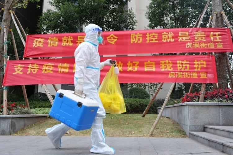  Uprkos najgorim merama, vakcinaciji i šikaniranju NOVE ŽRTVE Covid-a u Kini