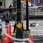 Njujorški maraton: Vodeći maratonac se iznenada srušio- Bolničari ga izveli iz trke. Vakcina? (VIDEO)