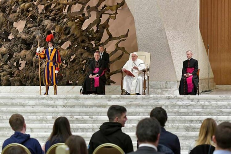  KO ZAISTA STOJI iza Vatikana? (Video)