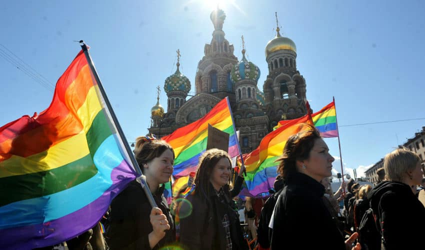  RUSKA PRAVOSLAVNA CRKVA objasnila svoj STAV prema LGBT grupacijama! Krenuli su na decu