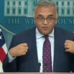 Šef AMERIČKOG kriznog štaba: Bog vam je dao dve ruke, obe za vakcinisanje