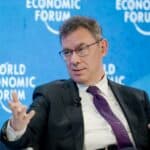 BRITANSKA farmaceutska služba udarila na direktora Fajzera: Obmanjivao javnost dezinformacijama