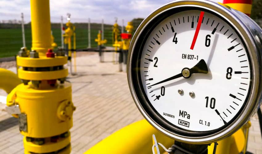  Evropska komisija hoće da uvede ograničenje cene za gas od 275 evra za megavat-sat