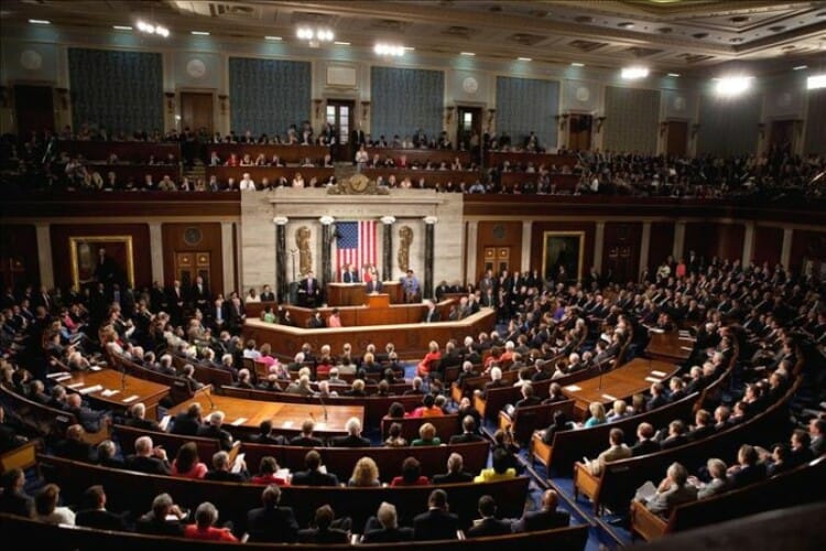  Republikanci u američkom Kongresu predstavili nacrt zakona o reviziji pomoći Ukrajini