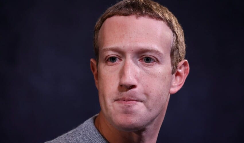  ZAKERBERGU “žao” zbog masovnog otpuštanja radnika Facebook-a