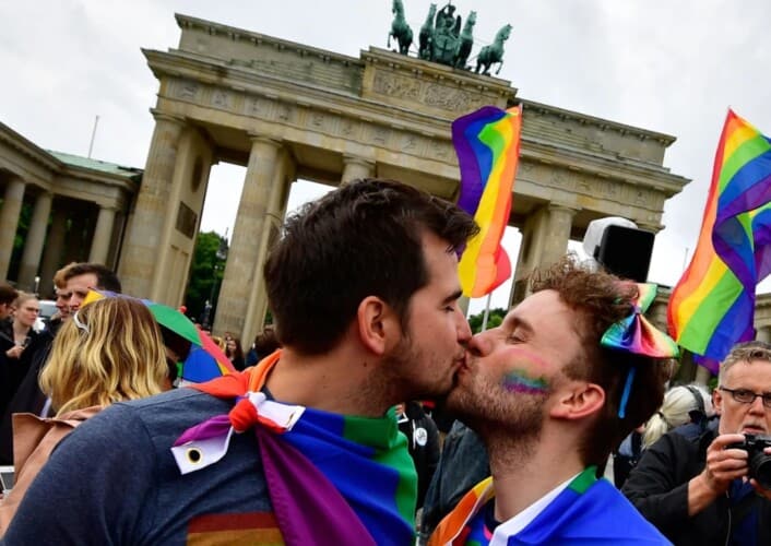  NEMAČKI BISKUP: Homoseksualnost je Božja volja, Rusija je napala zapadnu Evropu