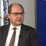 BAHATE ŠVABE gaze po BOSNI! Član Šmitovog kabineta kavasakijem udario dve decojčice PA SE POZVAO NA IMUNITET