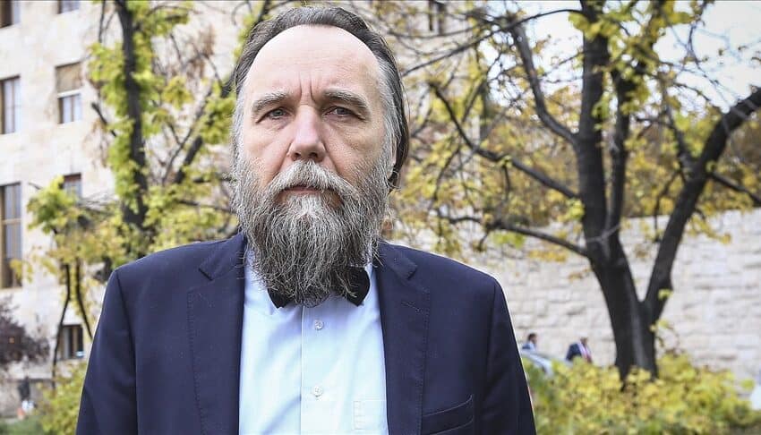  Britanski mediji prenose: Aleksandar Dugin da Putin bude svrgnut i ubijen zbog povlačenja iz Hersona