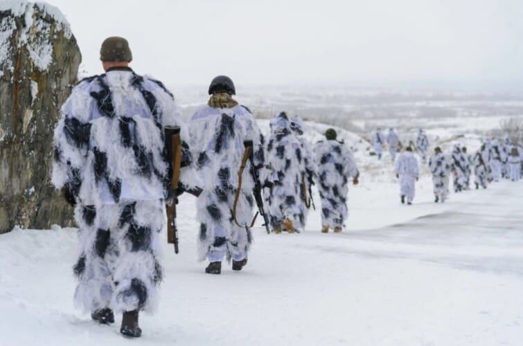  BRITANCI pružaju “podršku” ukrajincima da izguraju hladnu zimu boreći se protiv RUSA