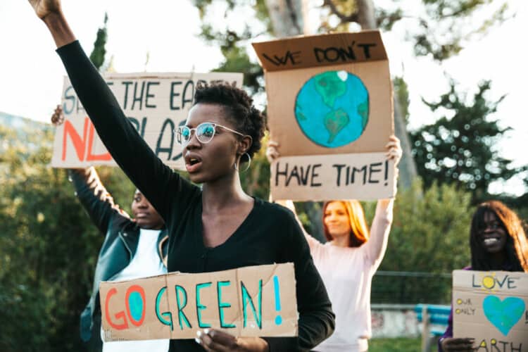  Bogati zeleni aktivisti dobijaju novac i od naftnih kompanija