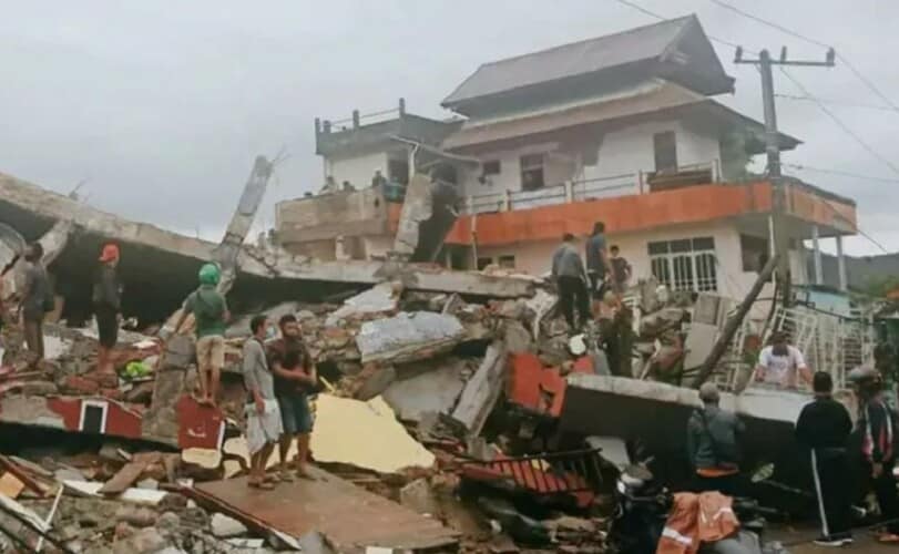  Zemljotres u Indoneziji, najmanje 46 mrtvih i 700 povređenih(VIDEO)