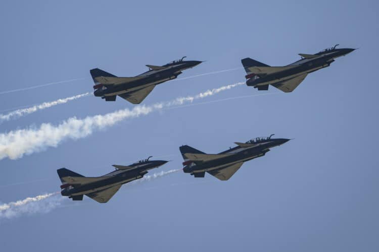  DRAMA oko Tajvananskog moreuza! 71 kineski vojni avion ušao u vazdušnu zonu Tajvana